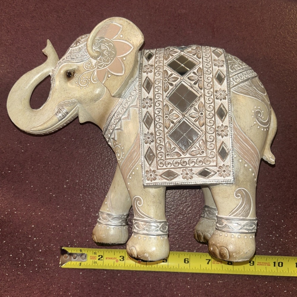 Elephant Home Decor. Mirrored Blanket Lightweight Beautiful Home Decor - Picture 2 of 7